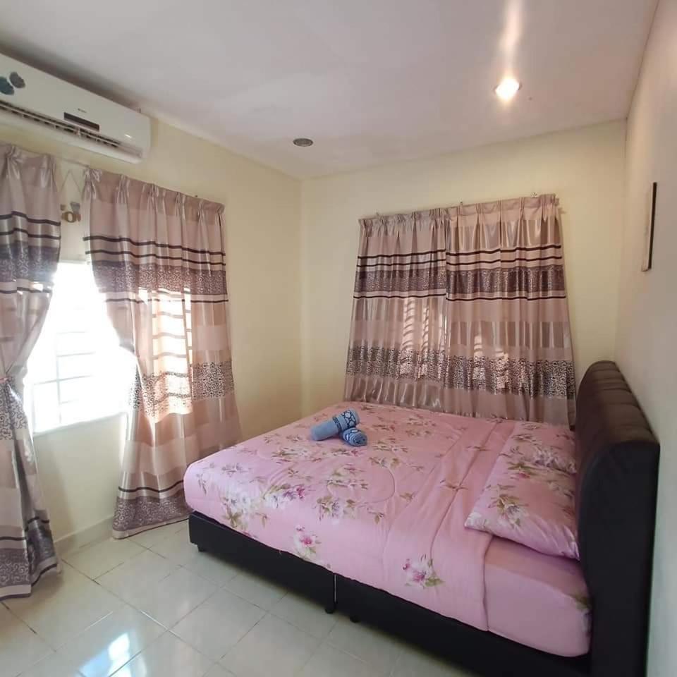 Tempoyak villa homestay Pantai Cenang  Bilik gambar