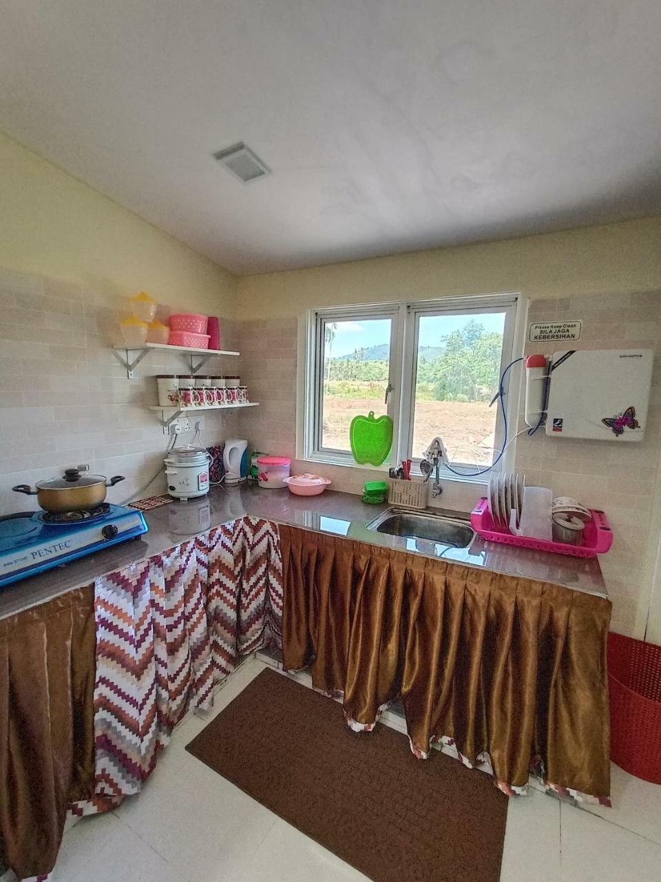 Tempoyak villa homestay Pantai Cenang  Bilik gambar