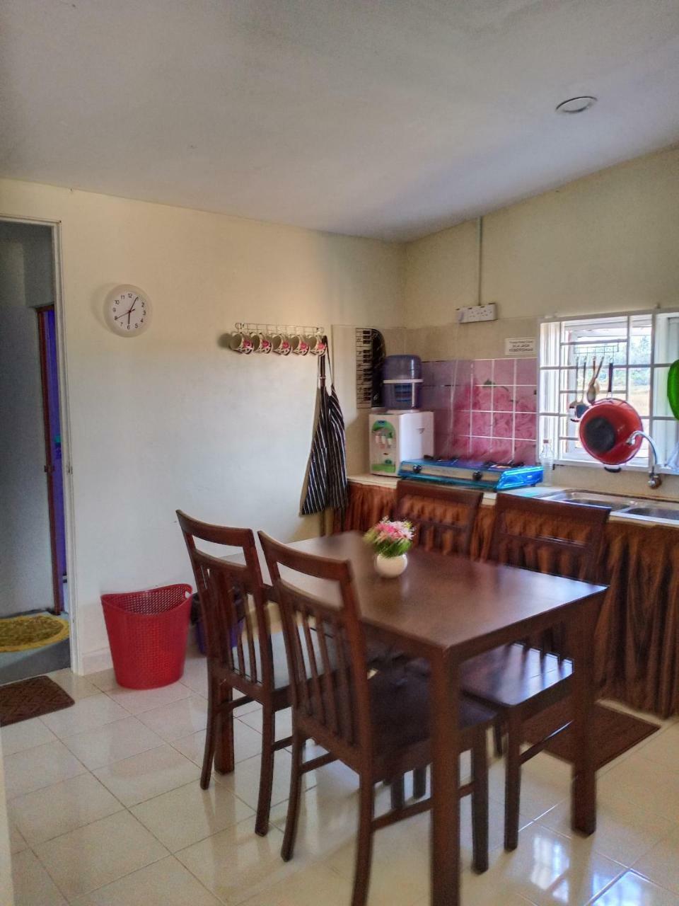 Tempoyak villa homestay Pantai Cenang  Luaran gambar
