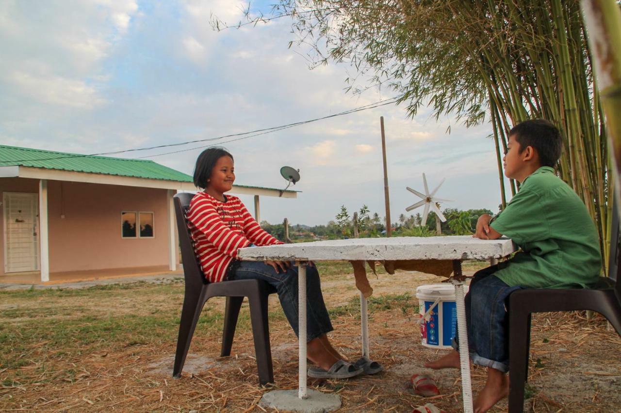 Tempoyak villa homestay Pantai Cenang  Luaran gambar